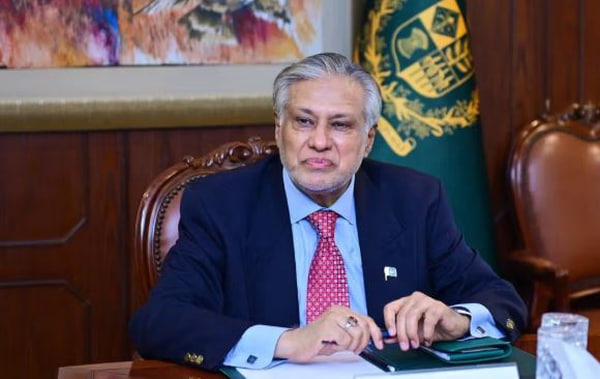 پاکستان: عملیات نظامی در افغانستان با وساطت ترکیه و قطر متوقف شد