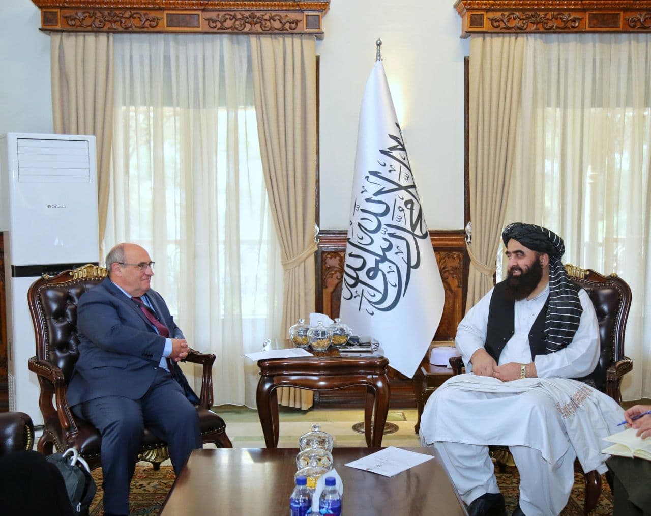 متقی: پول های مسدود شده ی افغانستان آزاد شود تا به نیازمندان رسیده گی شود - خبرگزاری افغان ایرکا