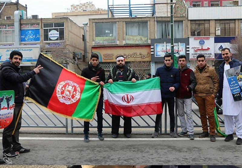 مهاجرین افغانستانی در ایران و چالش تعدد کدهای هویتی - خبرگزاری افغان ایرکا