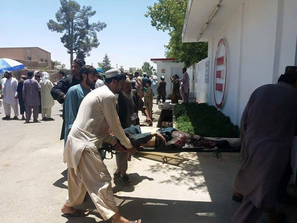 حمله انتحاری در هلمند 34 شهید و 58  زخمی بجا گذاشت - تصویر دوم خبر