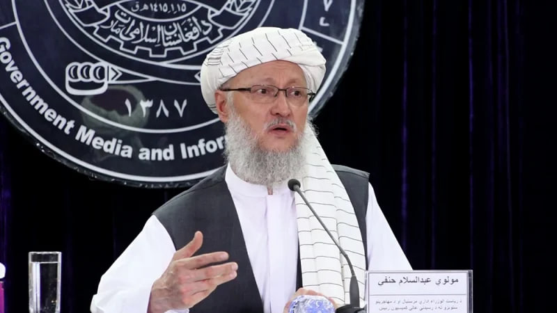 بازدید حنفی از زندان بگرام و تأکید بر رعایت «احکام شریعت اسلامی» در برخورد با زندانیان