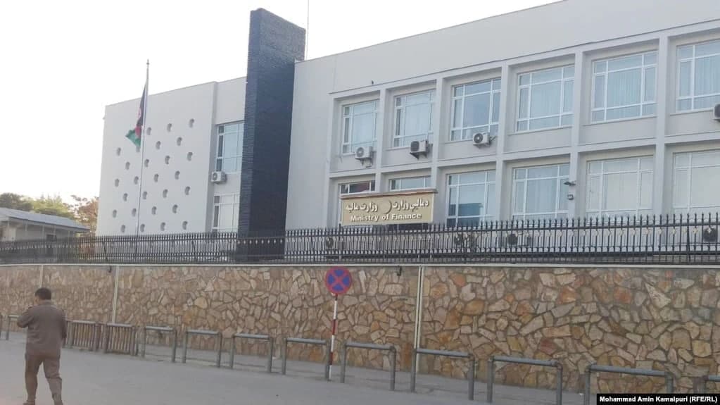  وزارت دارایی طالبان: بزودی حقوق کارمندان دولتی پرداخت خواهد شد - خبرگزاری افغان ایرکا