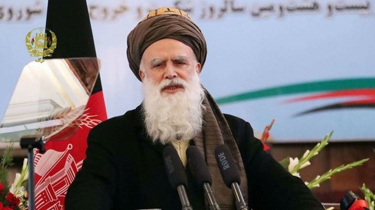 کسانی که می آیند ما را می زنند در داخل لانه دارند/حکومت غرق در فحشا، چور وچپاول و فساد است