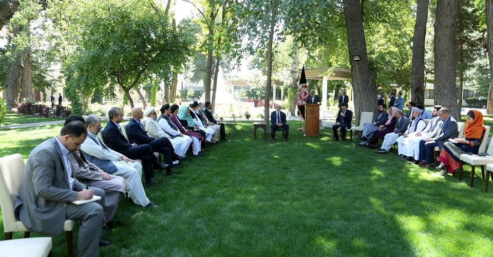  هیأت مذاکره کننده ی دولت افغانستان در قالب چهار کمیته کاری برای مذاکره با طالبان آمادگی گرفته است