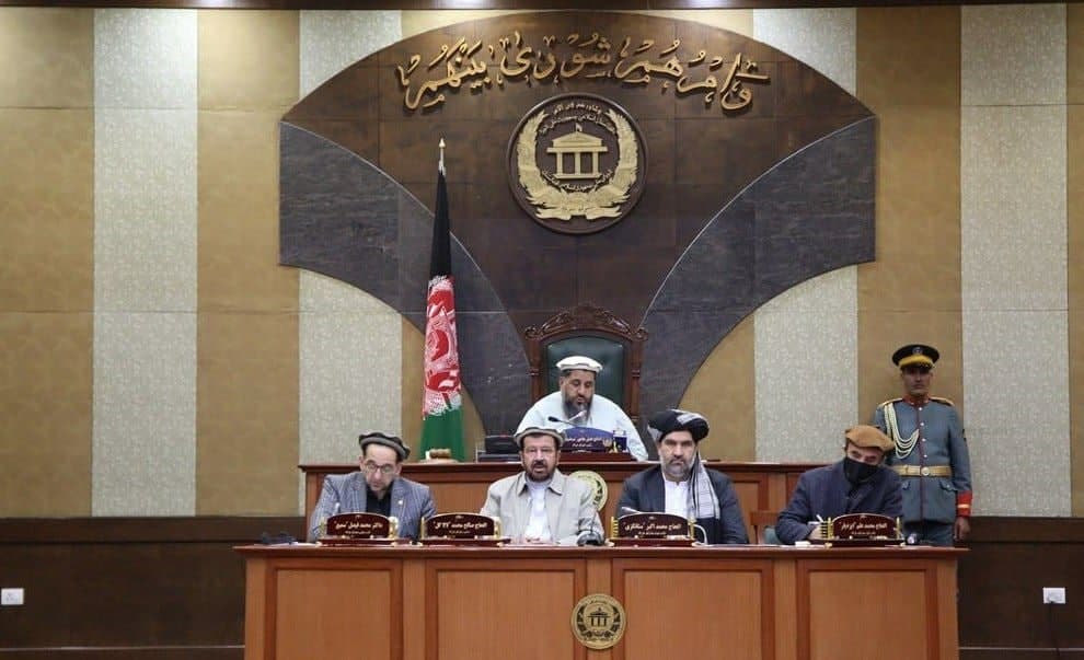  مجلس سنا: توافقنامه امریکا و طالبان، باعث کاهش جنگ در کشور نشده است 