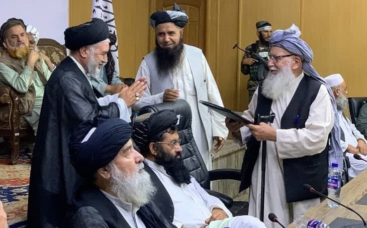 شورای علمای شیعه ی افغانستان به طالبان: از مردم تشیع عشر و زکات جمع آوری نکنید