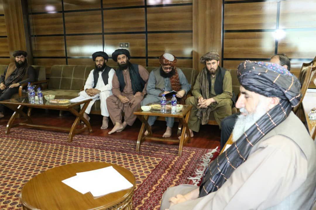  همکاری دوجانبه و مسایل اقتصادی محور دیدار معاون سفیر ایران با والی ننگرهار  - تصویر دوم خبر