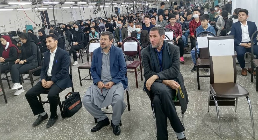 از بیست هفتمین سالگرد شهادت استاد مزاری، در همایش با شکوهی تجلیل به عمل آمد - تصویر سوم خبر
