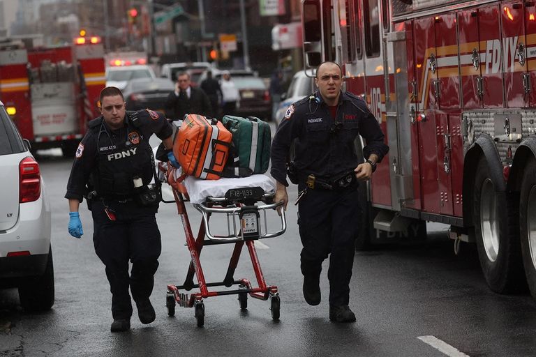  13 مجروح در حادثه تیراندازی در ایستگاه قطار در نیویورک  - تصویر دوم خبر