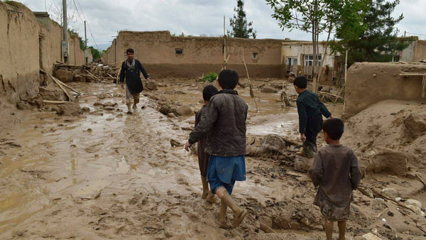 سیل جان 5 نفر را در نورستان گرفت