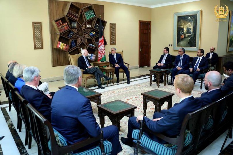 عبدالله در دیدار با هیات سنای امریکا: به پاکستان نباید معافیت داده شود - خبرگزاری افغان ایرکا