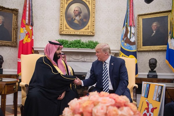 ترامپ خطاب به بن سلمان: دلم برای دیدن پدرت تنگ شده - تصویر دوم خبر