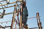 طالبان این فرد را به جرم کودک ربایی حلق آویز کردند (عکس) - خبرگزاری افغان ایرکا