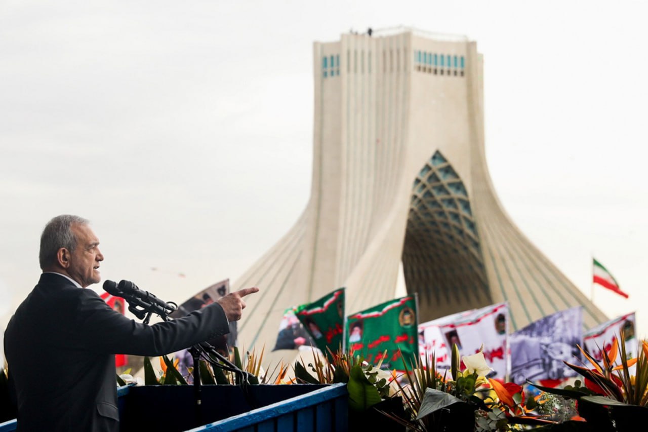 پیام ایران به همسایگان: امنیت منطقه را بدون دخالت بیگانگان تأمین کنیم 