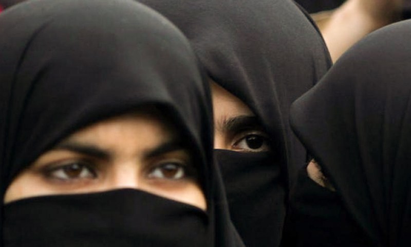 پوشش نقاب در ادارات دولتی تونس ممنوع شد - خبرگزاری افغان ایرکا