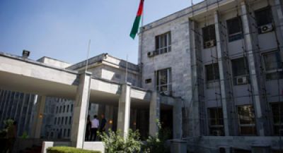  واکنش وزارت خارجه به پایین آوردن بیرق افغانستان در پشاور توسط پولیس پاکستان - خبرگزاری افغان ایرکا