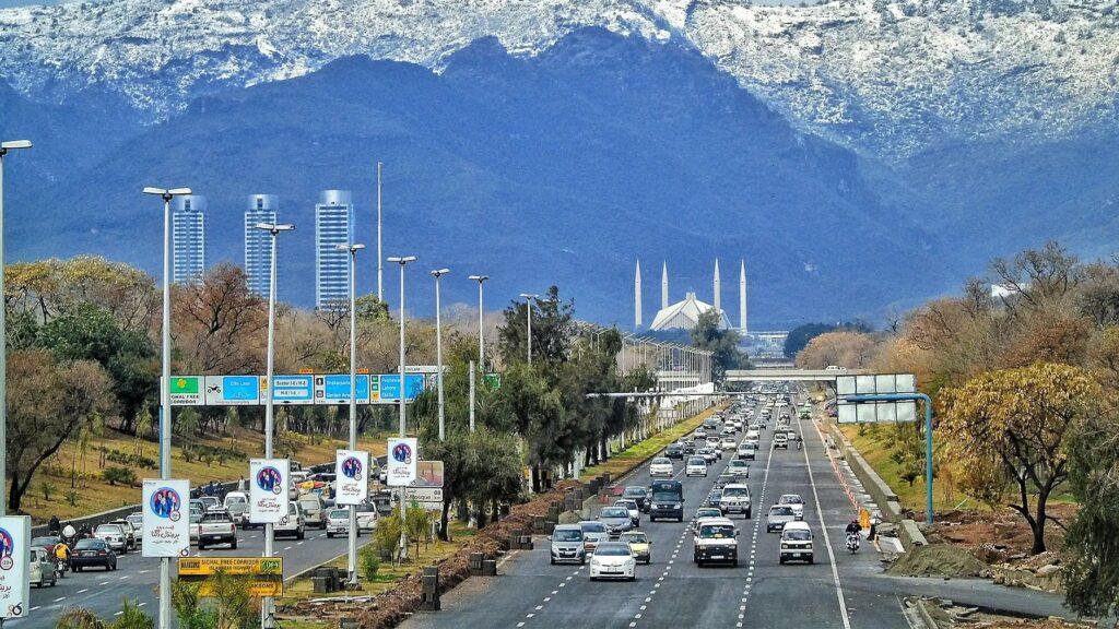 وزیر اطلاعات و نشرات پاکستان طیاره های بی سرنشین به مناطق مختلف پاکستان را تأیید کرد