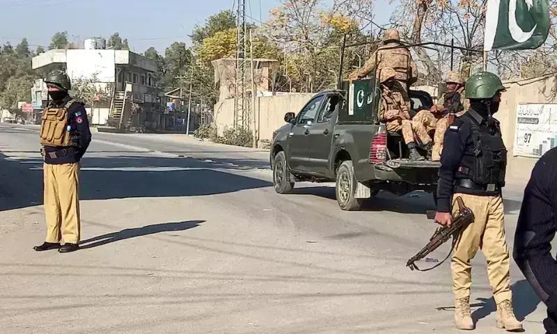 حمله بر یک پوستهٔ پولیس در خیبرپشتونخوا؛ 9 پولیس کشته و 28 تن زخمی شدند