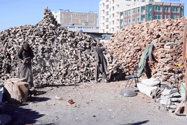 گرانی سوخت همزمان با سرما در کابل