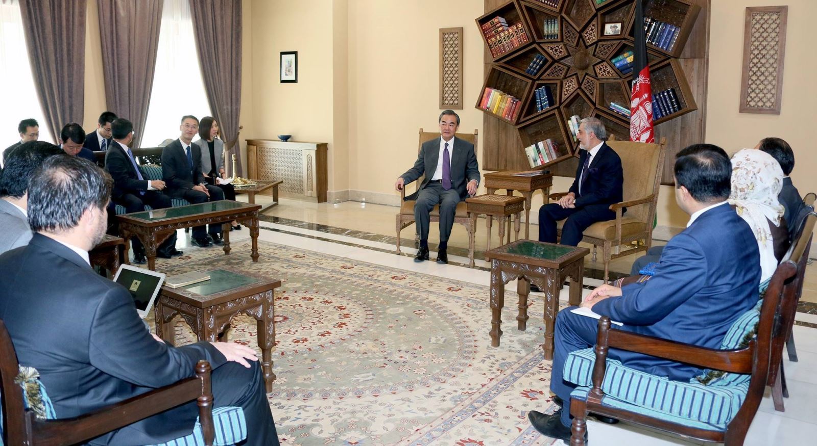 عبدالله عبدالله از حکومت چین خواست تا بر پاکستان بخاطر تامین صلح در افغانستان فشار وارد کند - خبرگزاری افغان ایرکا