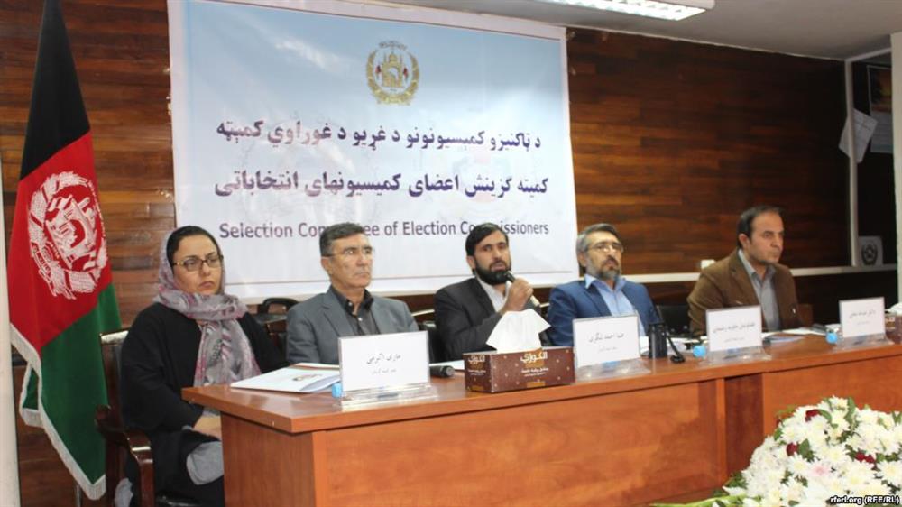نه نامزد برای کرسی ریاست کمیسیون انتخابات  - خبرگزاری افغان ایرکا