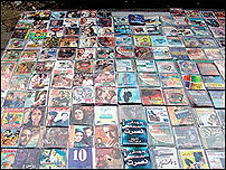 فروش علنی فیلم های غیر اخلاقی در شهر کابل - خبرگزاری افغان ایرکا