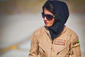 نیلوفر رحمانی زیباترین خلبان زن! عکس - خبرگزاری افغان ایرکا