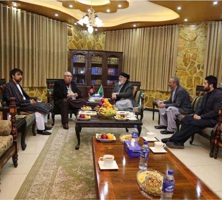 دوستم بعد از 24 سال، با گلبدین حکمت یار دیدار و ملاقات نمود - خبرگزاری افغان ایرکا