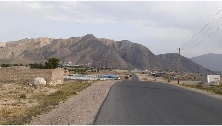  در پی دزدی مسلحانه اموال راننده گان و مسافرین، پولیس کاپیسا سه دزد مسلح را بازداشت کرد - خبرگزاری افغان ایرکا