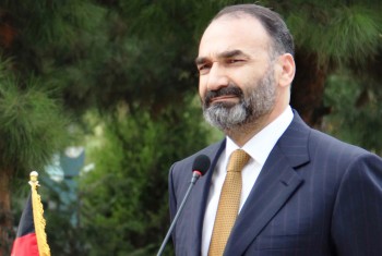 عطامحمد نور: توزیع اسلحه میان افراد حزب اسلامی پرسش برانگیز است - خبرگزاری افغان ایرکا