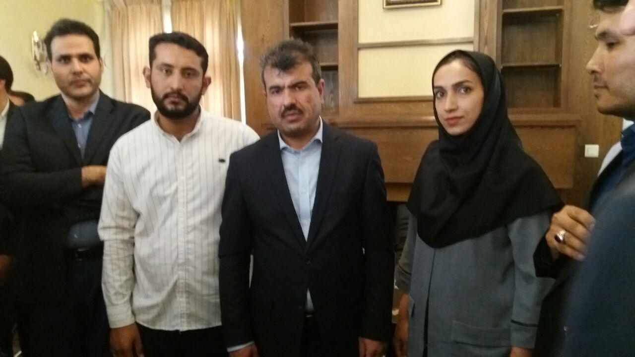 دیدار و ملاقات سفیرکبیر و نماینده فوق العاده جمهوری اسلامی افغانستان با اقشار مختلف مهاجرین - تصویر دوم خبر