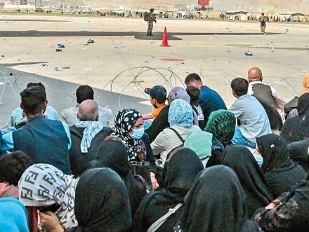 بالا گرفتن جنگ لفظی بین کشورهای اروپایی بر سر مسئله پذیرش پناهندگان افغانستانی - خبرگزاری افغان ایرکا