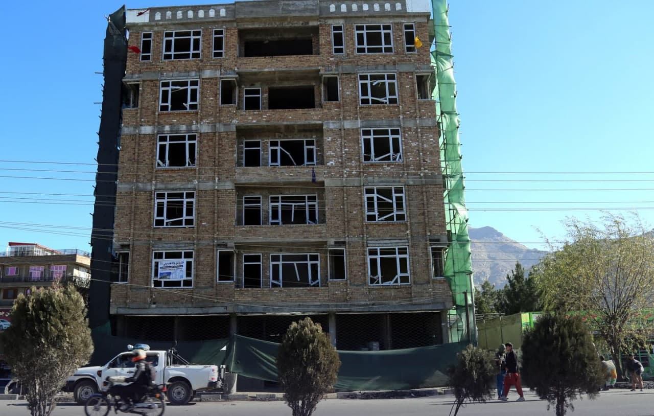 جلوگیری از کار ساختمان های خلاف مجوز - تصویر دوم خبر