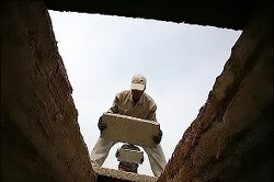 پنج جمله روزانه قبر با انسان - خبرگزاری افغان ایرکا