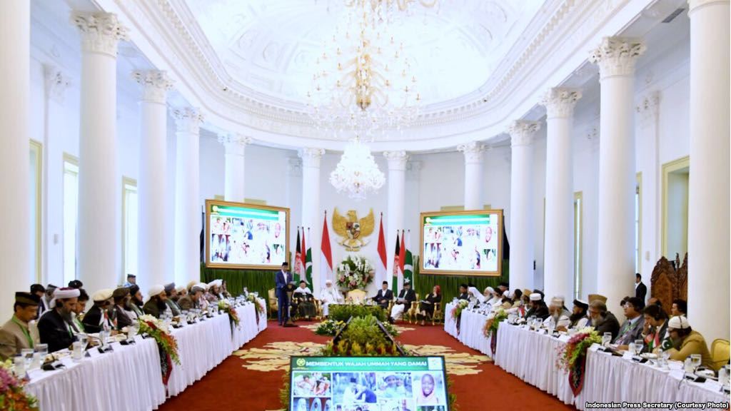  نشست علما در اندونیزیا از طرح جدید صلح حکومت افغانستان با طالبان حمایت کرد  - خبرگزاری افغان ایرکا