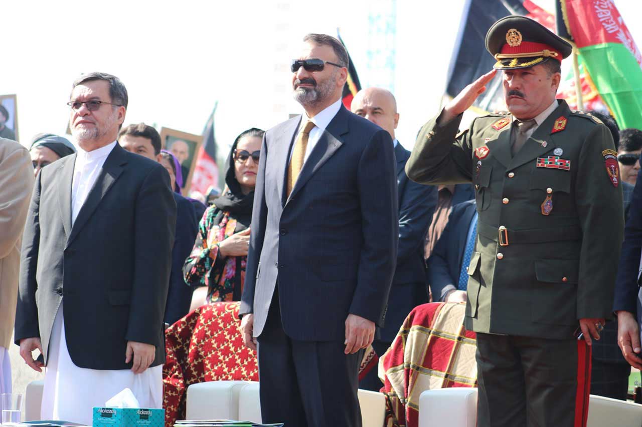 دانش در کنار عطا محمد نور در مراسم بزرگداشت نوروز در مزار شریف شرکت کرد - خبرگزاری افغان ایرکا