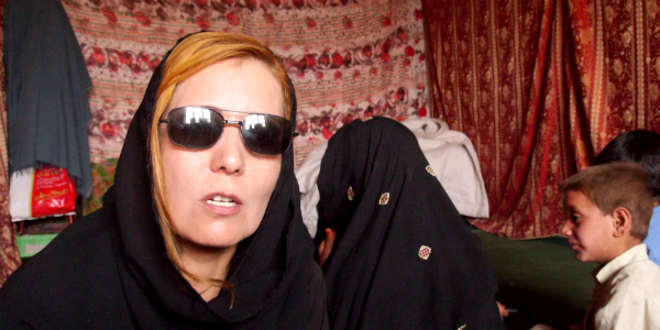  نخستین آموزگار زن در سپین بولدک که خانه اش را آموزش گاه ساخت  - تصویر دوم خبر