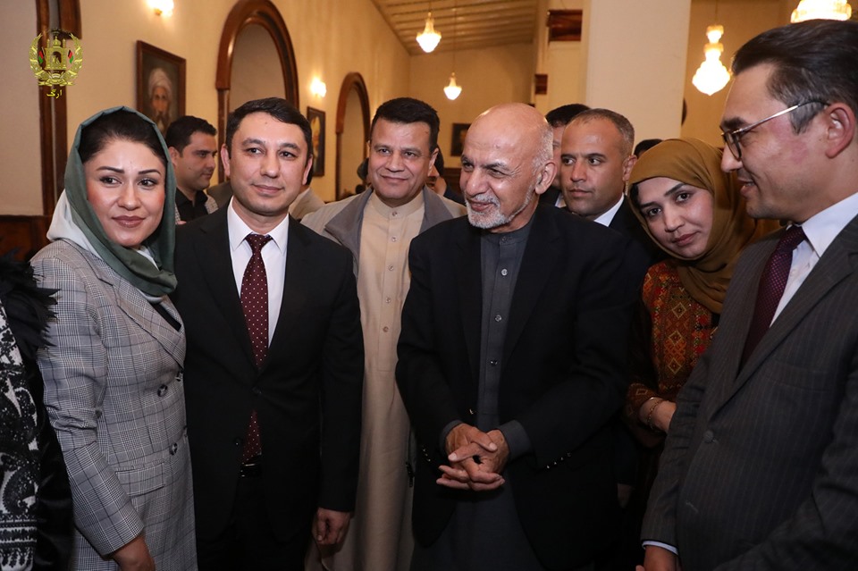 غنی: امیدوارم روزی یک زن رئیس جمهور افغانستان شود - خبرگزاری افغان ایرکا