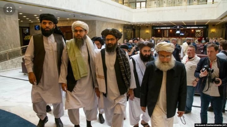  هیئت طالبان به سرپرستی ملابرادر آخند در نشست مسکو اشتراک می کند  - خبرگزاری افغان ایرکا