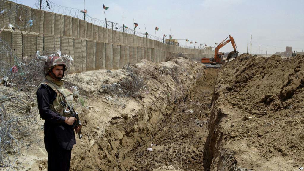 افغانستان نسبت به حصارکشی مرزی پاکستان هشدار داد - خبرگزاری افغان ایرکا