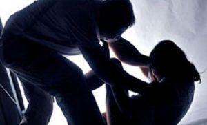 مردی به اتهام قتل همسر حامله اش به مرگ محکوم شد - خبرگزاری افغان ایرکا
