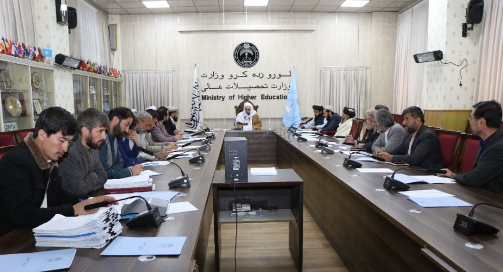 طالبان: استادان دانش گاه های دولتی در وقت های رسمی نمی توانند درجای دیگر وظیفه اجرا کنند - خبرگزاری افغان ایرکا