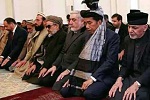 خواسته های غنی و عبدالله و ربانی و جوکو در نماز (عکس) - خبرگزاری افغان ایرکا