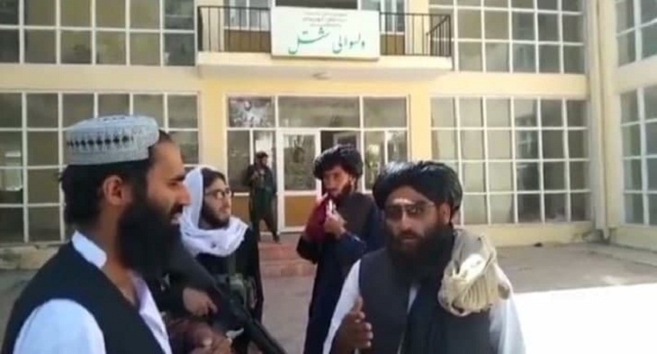 ادعای طالبان برای تصرف ولسوالی «شتل» پنجشیر؛ احمد مسعود در میان اسرای طالبان سخنرانی می کند - خبرگزاری افغان ایرکا