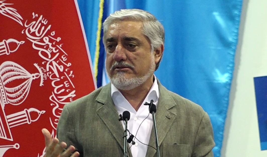 عبدالله: شعارهای دسته انتخاباتی دولت ساز عوام فریبانه است