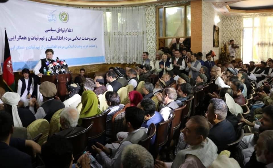 محقق: به دلیل اولویت دادن به صلح از تیم «صلح و اعتدال» جدا شدم - تصویر دوم خبر