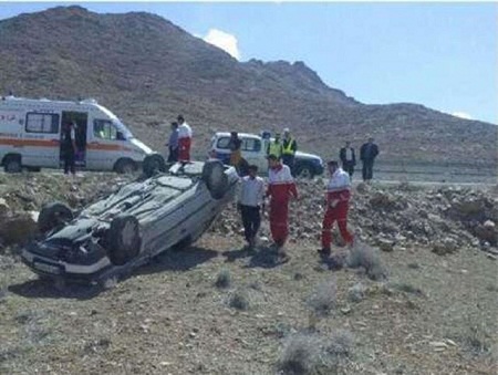 واژگونی موتر پژو 405 با 13 سرنشین افغانستانی در جاده کاشان ایران - خبرگزاری افغان ایرکا