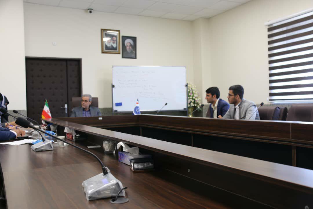 برگزاری نشست تیم جوانان آینده نگر و متعهد با بشریت (جام) با نماینده وزارت خارجه و مدیر کل دفتر اتباع ولایت کرمان - تصویر سوم خبر