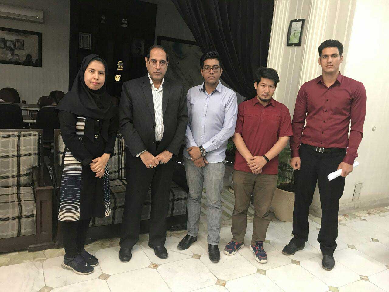 دیدار نماینده های فعال دانشجویان افغانستانی دانشگاه ولی عصر رفسنجان با فرماندار ویژه شهرستان رفسنجان ایران - خبرگزاری افغان ایرکا