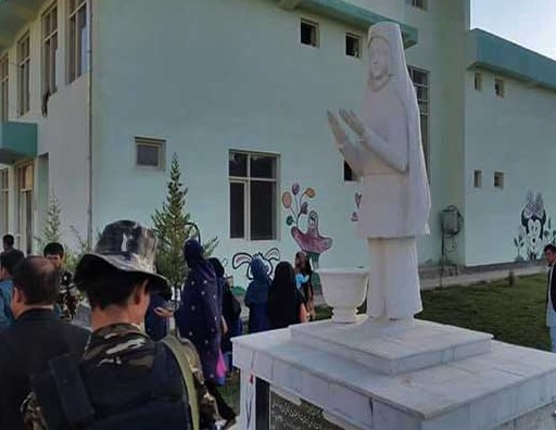 رونمایی از مجسمه شیرین در دایکندی (عکس) - خبرگزاری افغان ایرکا